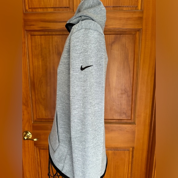 Nike Dri-Fit Hooded Sweatshirt w/Pockets and Thumb Holes, Light Gray, Small - Picture 11 of 16